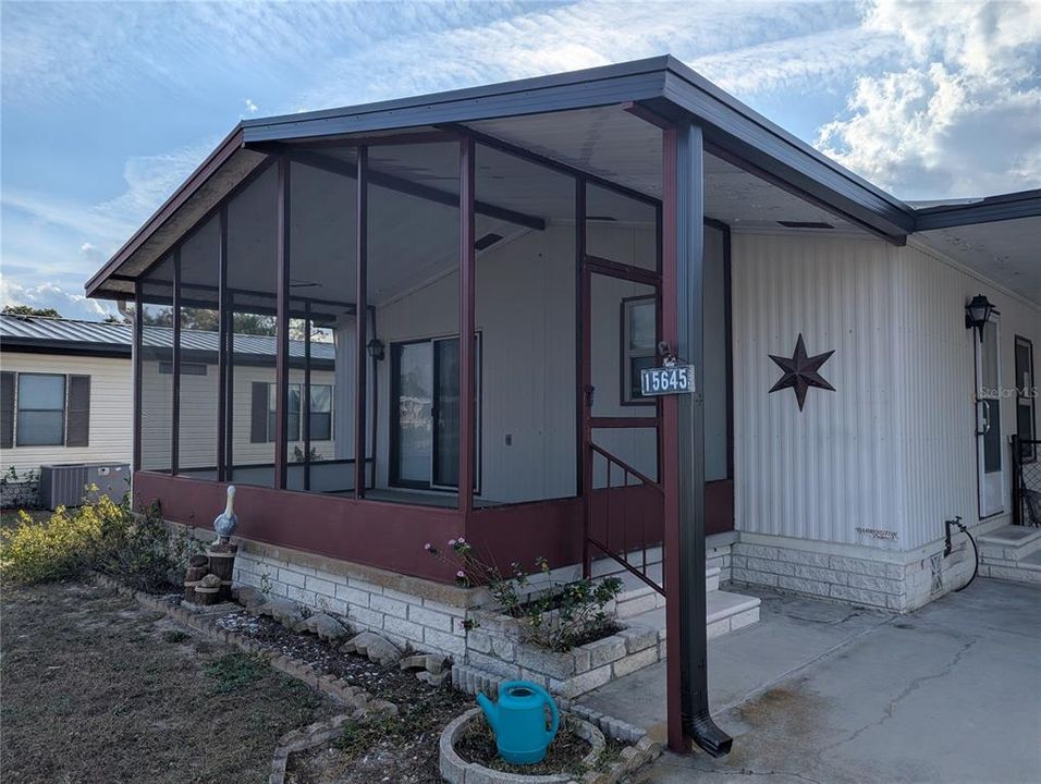 En Venta: $129,500 (2 camas, 2 baños, 1000 Pies cuadrados)