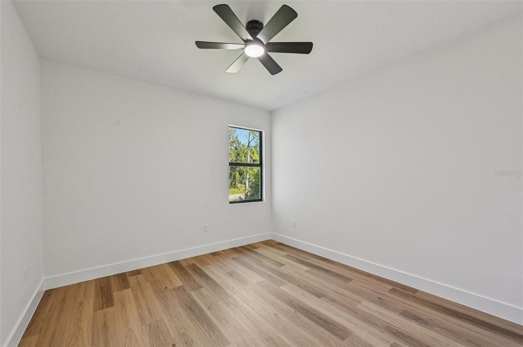 Active With Contract: $349,900 (3 beds, 2 baths, 1869 Square Feet)