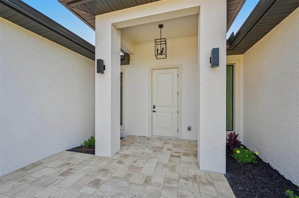 Active With Contract: $349,900 (3 beds, 2 baths, 1869 Square Feet)