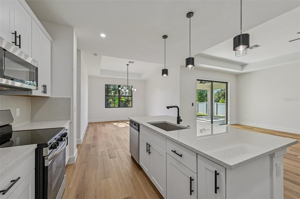 Active With Contract: $349,900 (3 beds, 2 baths, 1869 Square Feet)