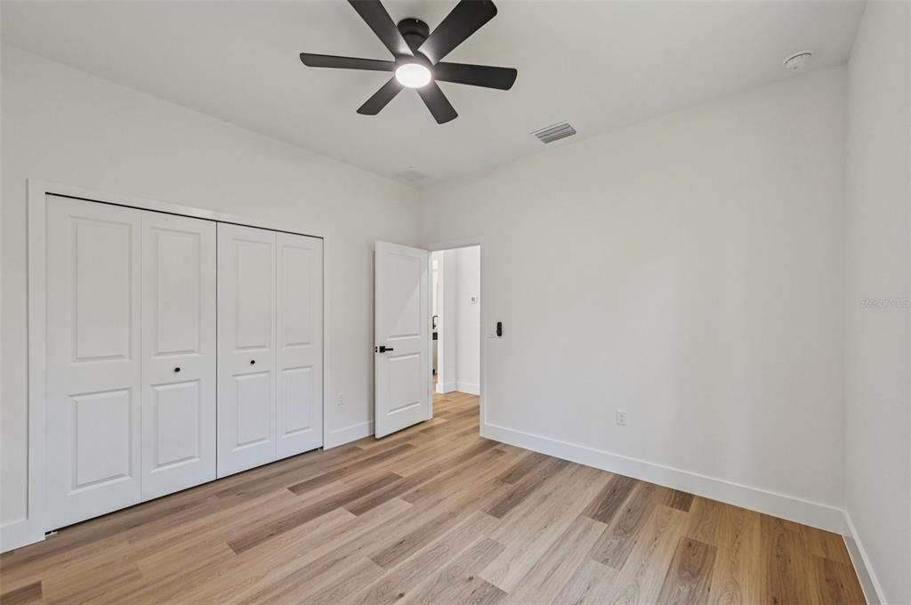 Active With Contract: $349,900 (3 beds, 2 baths, 1869 Square Feet)