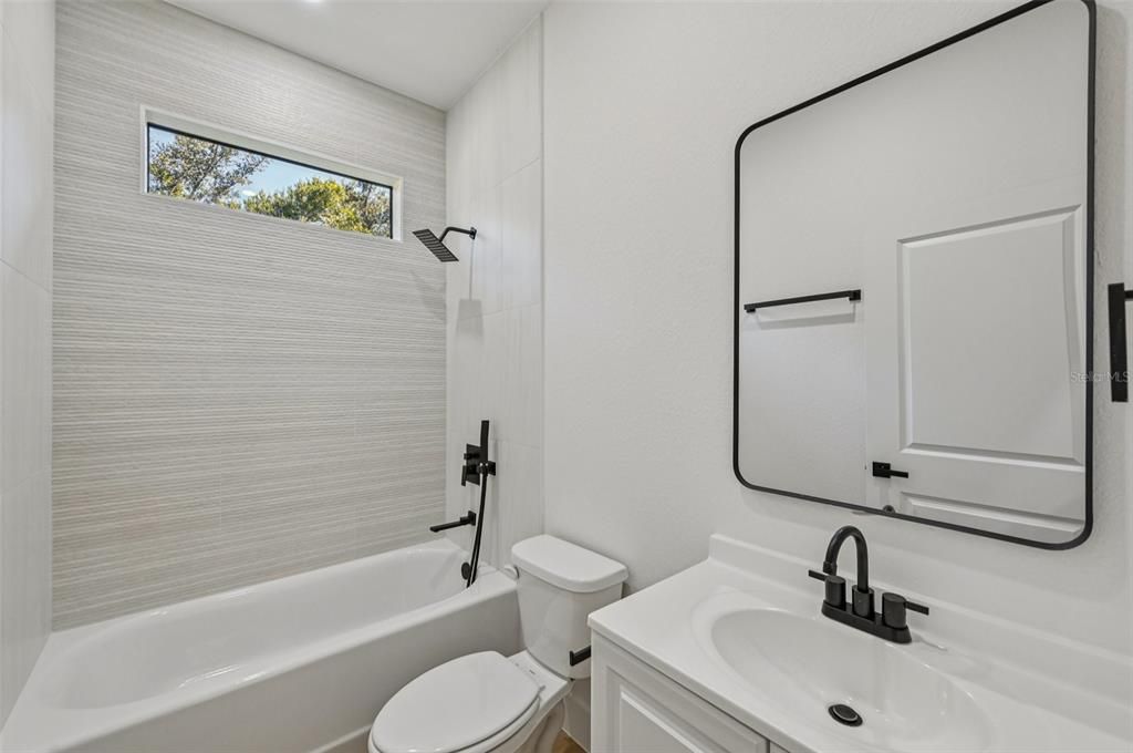 Active With Contract: $349,900 (3 beds, 2 baths, 1869 Square Feet)