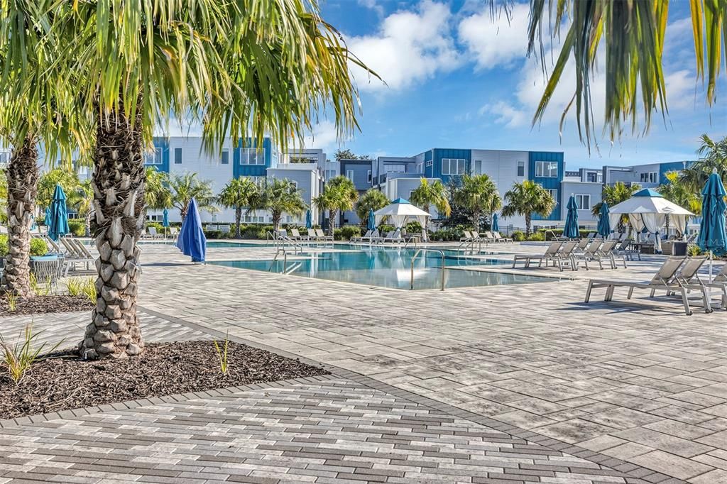 待售: $310,000 (4 贝兹, 3 浴室, 1771 平方英尺)