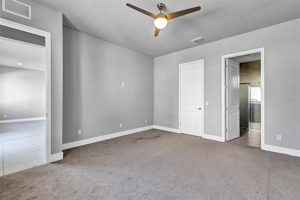 待售: $310,000 (4 贝兹, 3 浴室, 1771 平方英尺)