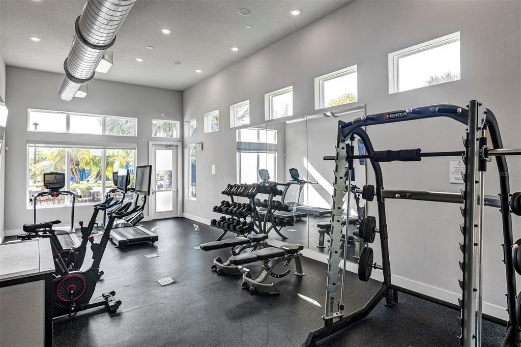 待售: $310,000 (4 贝兹, 3 浴室, 1771 平方英尺)