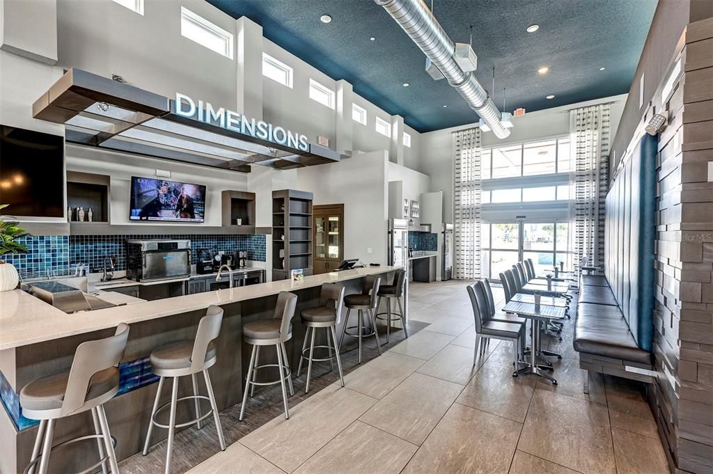 待售: $310,000 (4 贝兹, 3 浴室, 1771 平方英尺)