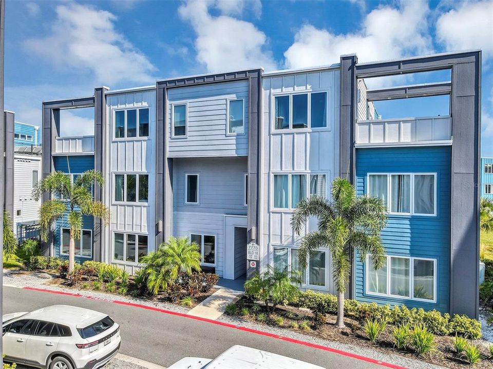 待售: $310,000 (4 贝兹, 3 浴室, 1771 平方英尺)