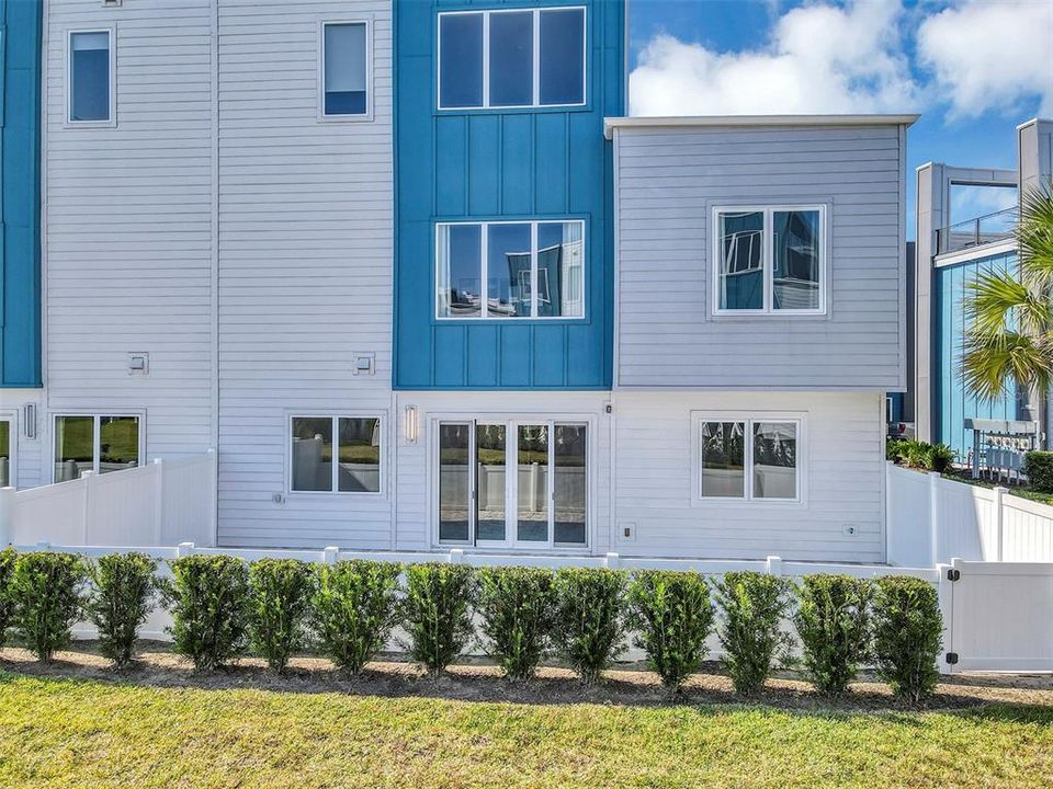 待售: $310,000 (4 贝兹, 3 浴室, 1771 平方英尺)