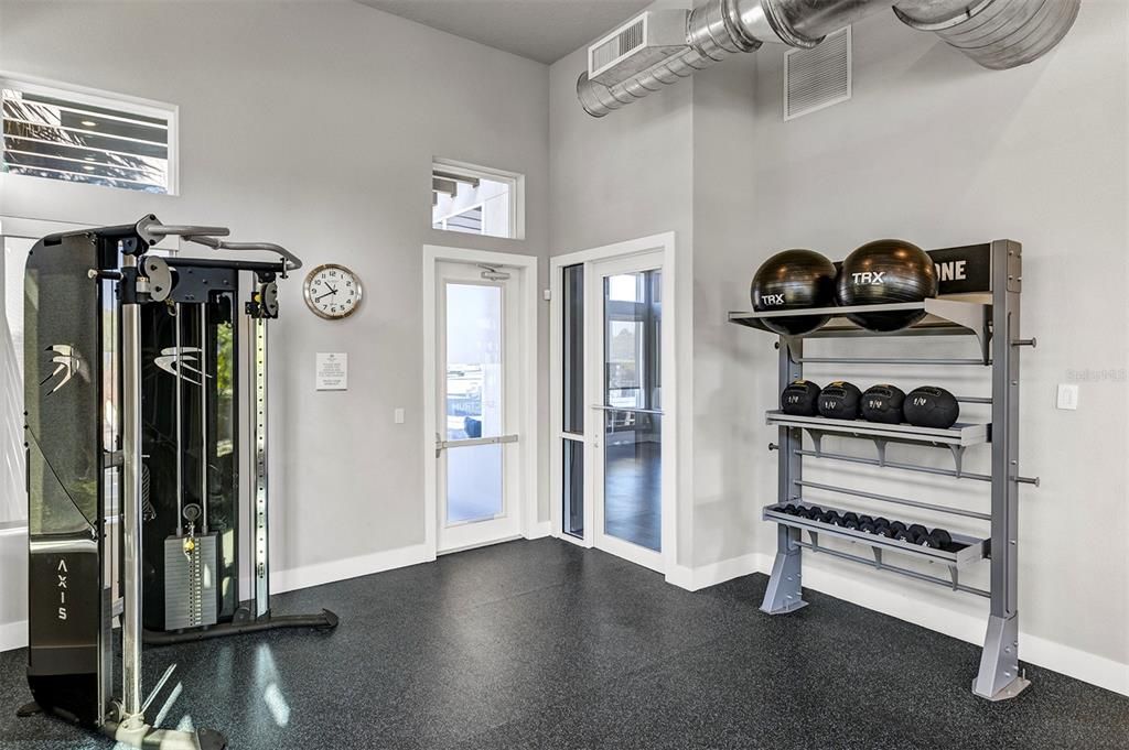 待售: $310,000 (4 贝兹, 3 浴室, 1771 平方英尺)