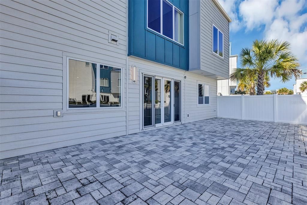 待售: $310,000 (4 贝兹, 3 浴室, 1771 平方英尺)