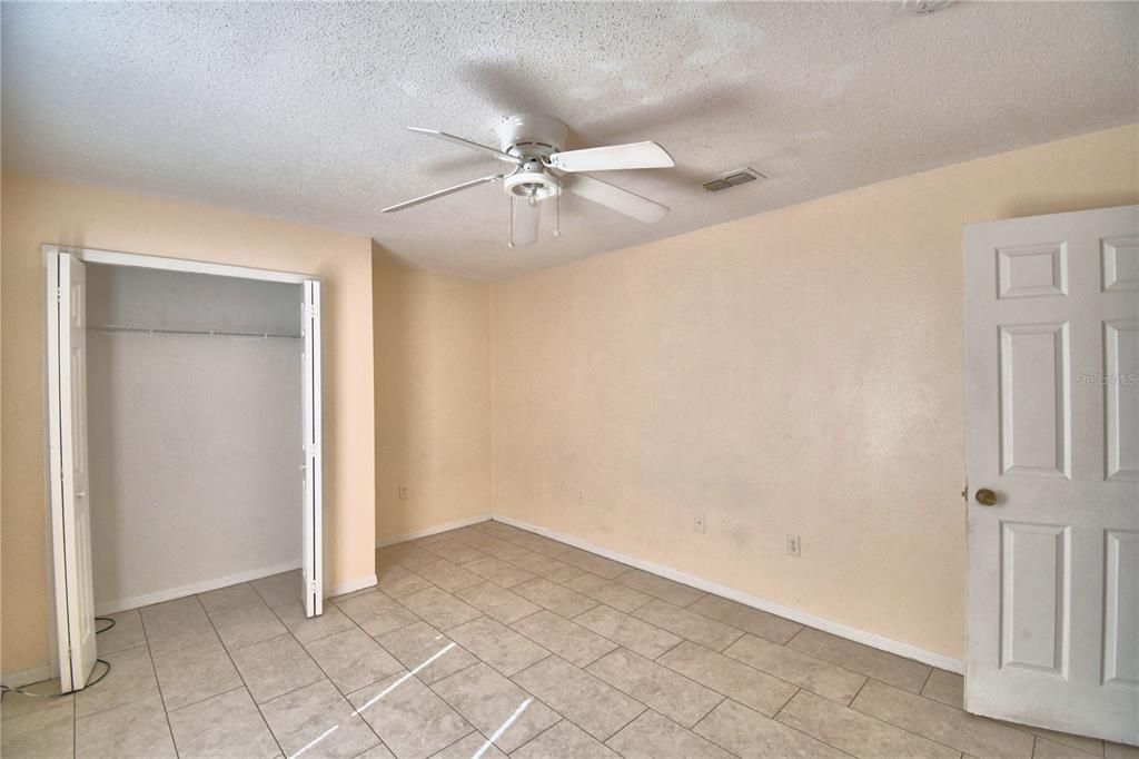 For Rent: $1,725 (4 beds, 2 baths, 1640 Square Feet)