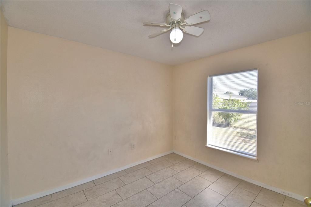 For Rent: $1,725 (4 beds, 2 baths, 1640 Square Feet)