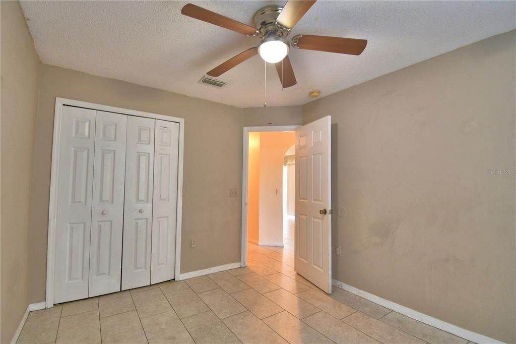 For Rent: $1,725 (4 beds, 2 baths, 1640 Square Feet)