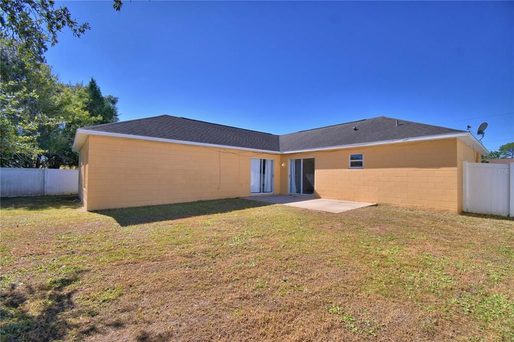 For Rent: $1,725 (4 beds, 2 baths, 1640 Square Feet)