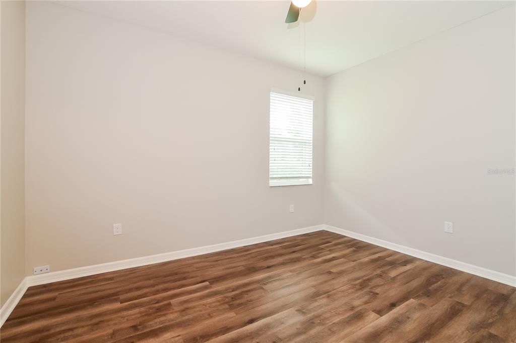 En Venta: $380,000 (3 camas, 2 baños, 1976 Pies cuadrados)