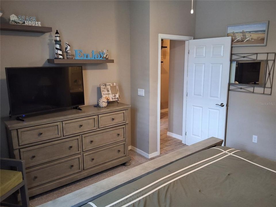 En Venta: $589,999 (2 camas, 2 baños, 1900 Pies cuadrados)