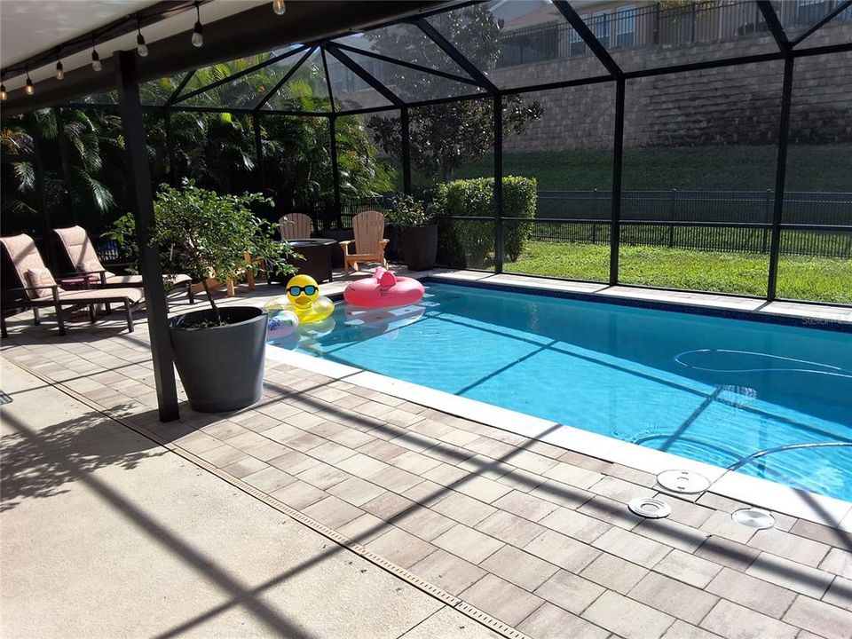 En Venta: $589,999 (2 camas, 2 baños, 1900 Pies cuadrados)