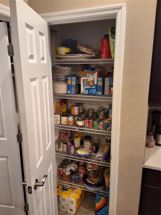 En Venta: $589,999 (2 camas, 2 baños, 1900 Pies cuadrados)