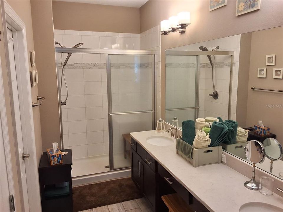 En Venta: $589,999 (2 camas, 2 baños, 1900 Pies cuadrados)