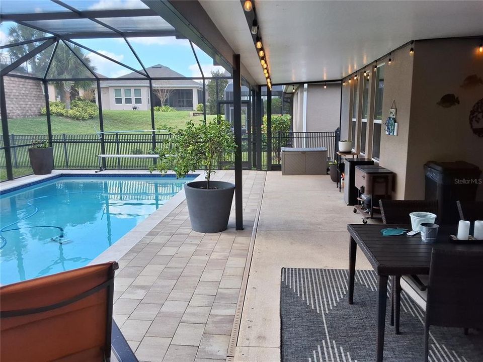 En Venta: $589,999 (2 camas, 2 baños, 1900 Pies cuadrados)