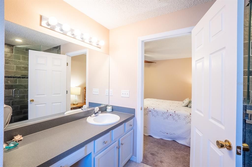 Active With Contract: $259,900 (3 beds, 2 baths, 1338 Square Feet)