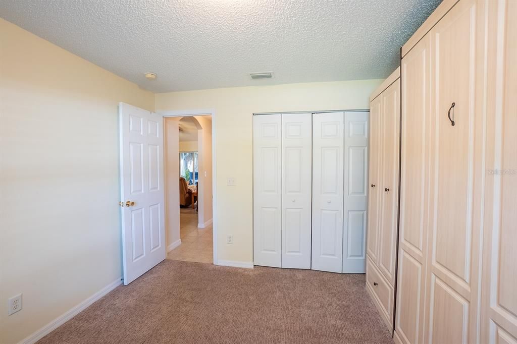 Active With Contract: $259,900 (3 beds, 2 baths, 1338 Square Feet)