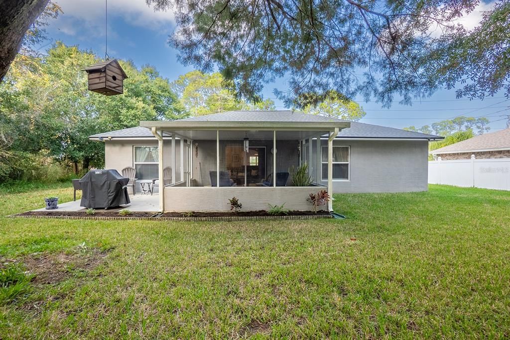 Active With Contract: $259,900 (3 beds, 2 baths, 1338 Square Feet)