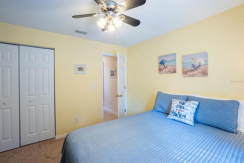 Active With Contract: $259,900 (3 beds, 2 baths, 1338 Square Feet)