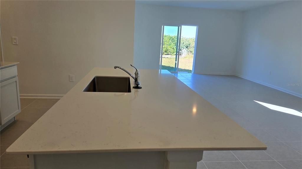 En Renta: $2,500 (6 camas, 3 baños, 2463 Pies cuadrados)