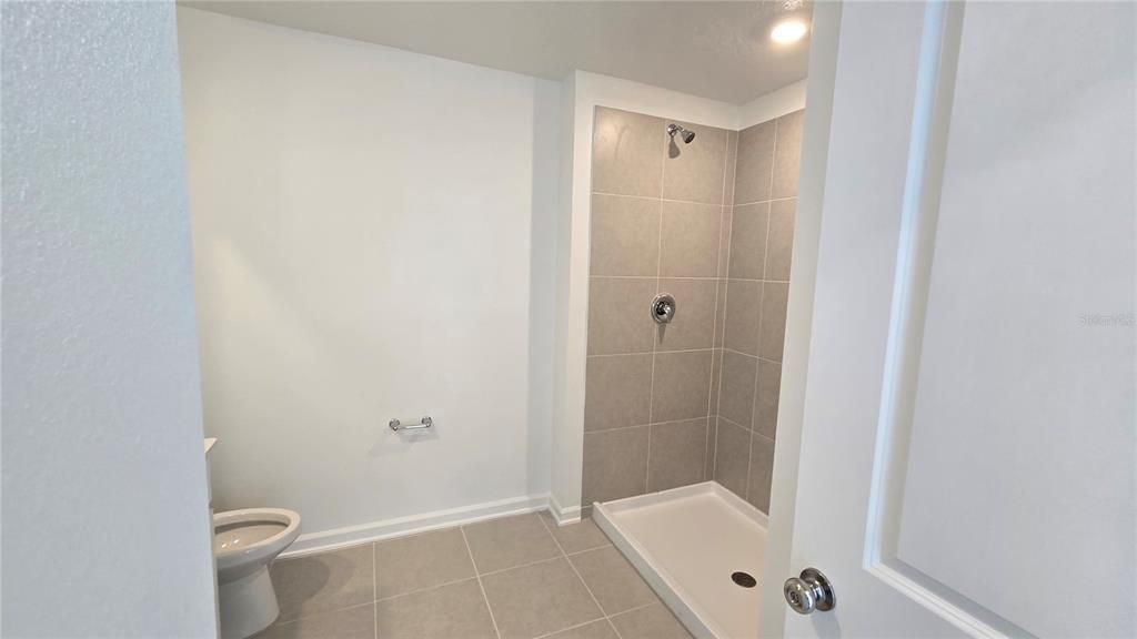 En Renta: $2,500 (6 camas, 3 baños, 2463 Pies cuadrados)