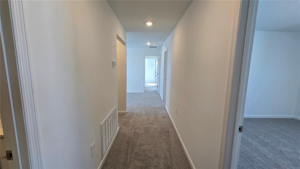 En Renta: $2,500 (6 camas, 3 baños, 2463 Pies cuadrados)