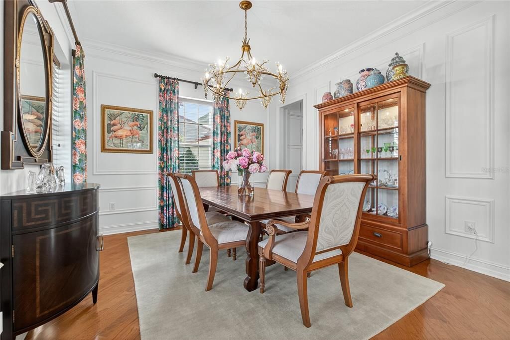 合同活跃: $1,615,000 (4 贝兹, 3 浴室, 3268 平方英尺)