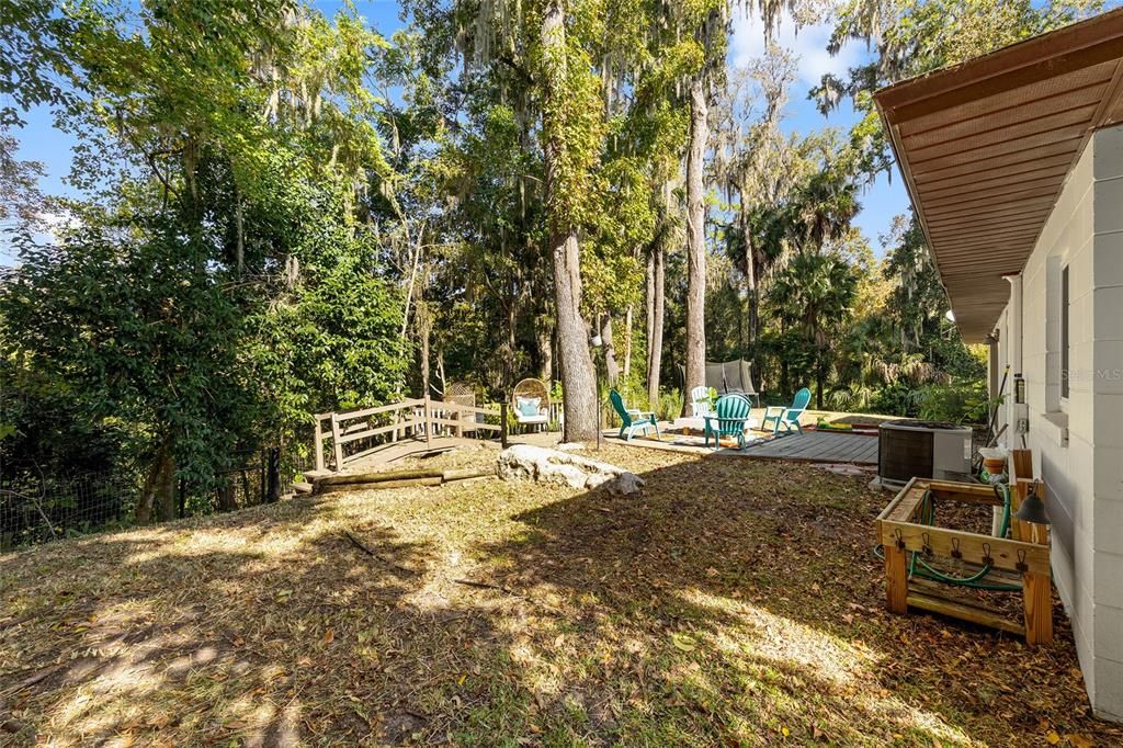 For Sale: $339,000 (2 beds, 2 baths, 1402 Square Feet)