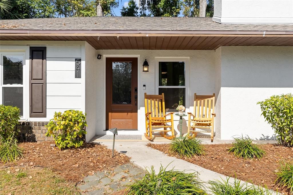 For Sale: $339,000 (2 beds, 2 baths, 1402 Square Feet)