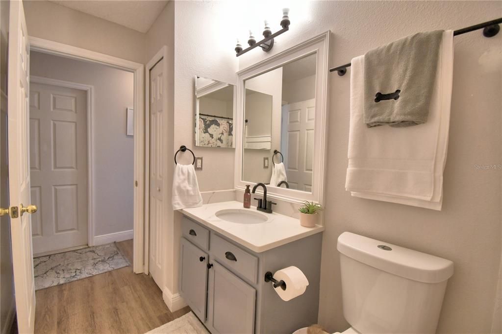 For Sale: $395,000 (3 beds, 2 baths, 1902 Square Feet)