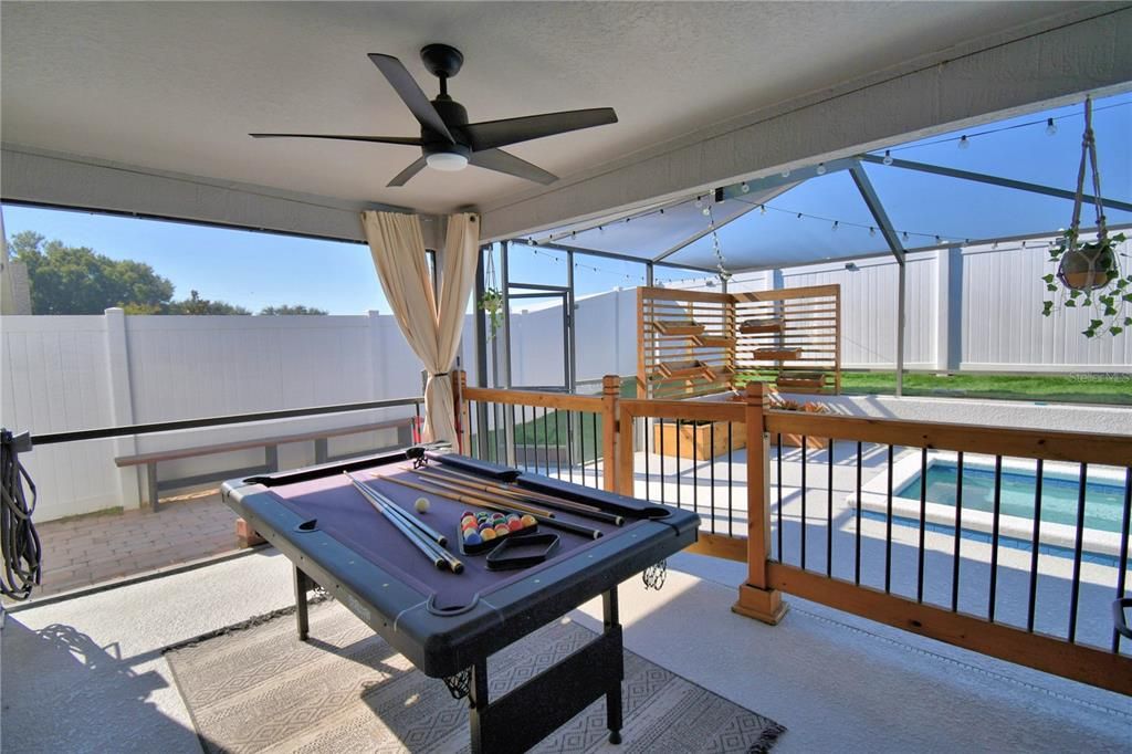 For Sale: $395,000 (3 beds, 2 baths, 1902 Square Feet)