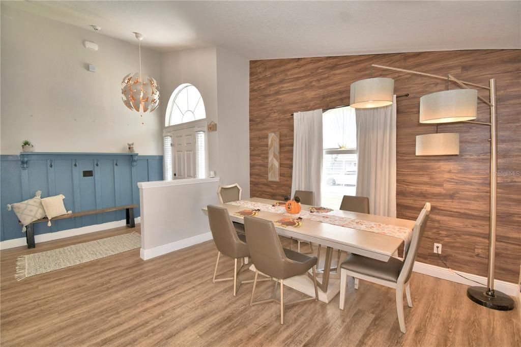 For Sale: $395,000 (3 beds, 2 baths, 1902 Square Feet)