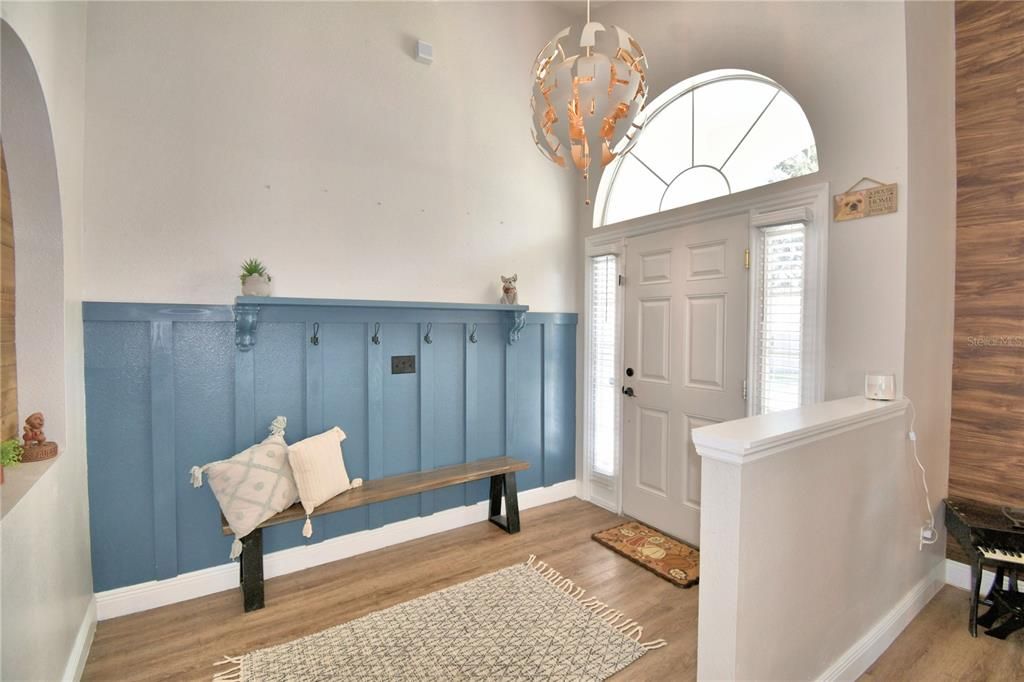 For Sale: $395,000 (3 beds, 2 baths, 1902 Square Feet)