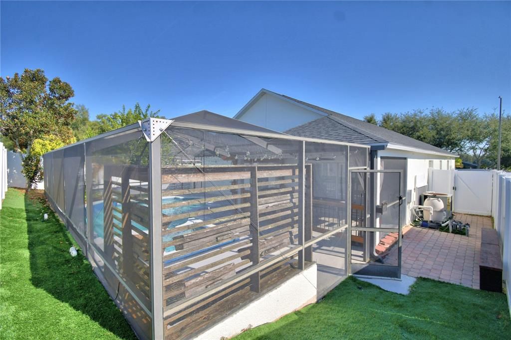 For Sale: $395,000 (3 beds, 2 baths, 1902 Square Feet)