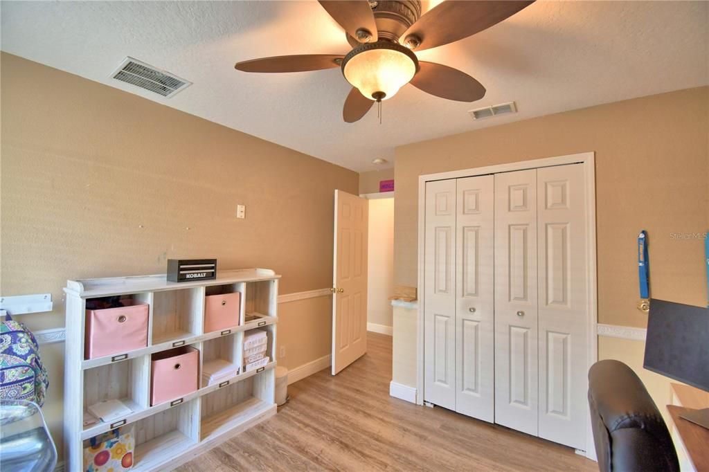 For Sale: $395,000 (3 beds, 2 baths, 1902 Square Feet)