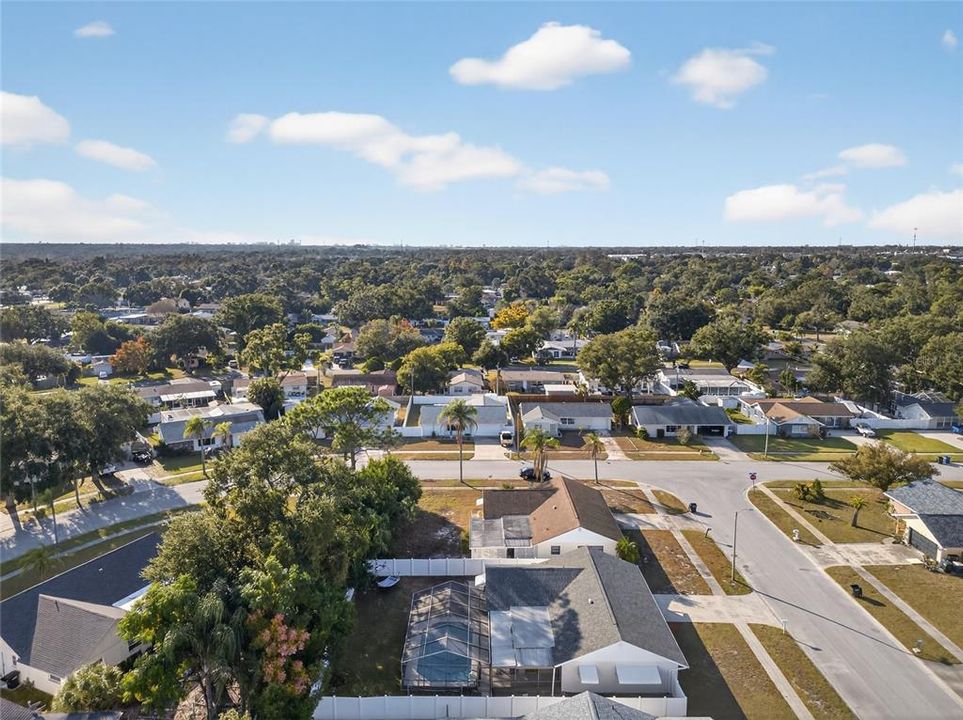 合同活跃: $475,000 (3 贝兹, 2 浴室, 1547 平方英尺)