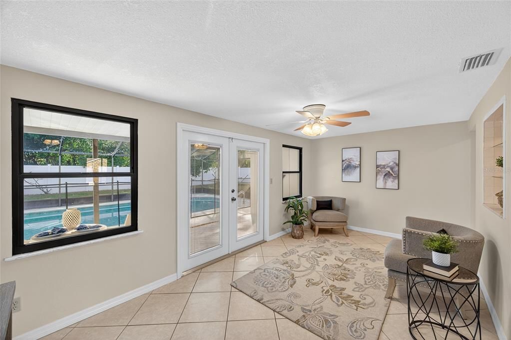 合同活跃: $475,000 (3 贝兹, 2 浴室, 1547 平方英尺)