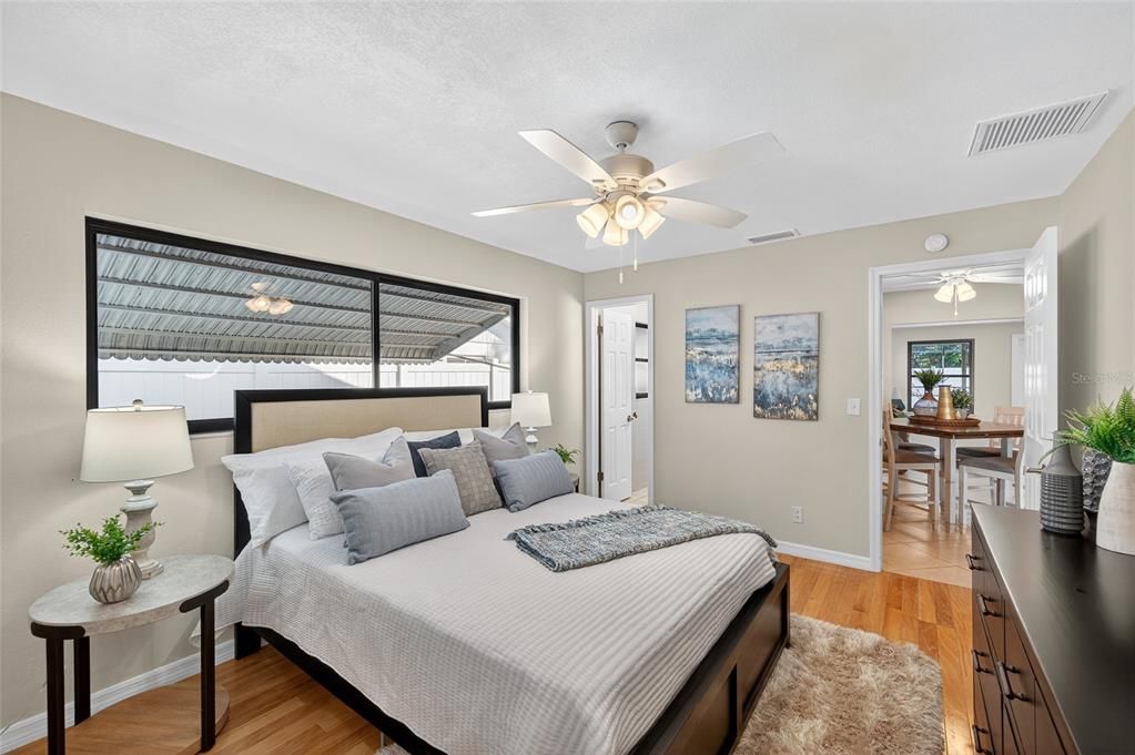 合同活跃: $475,000 (3 贝兹, 2 浴室, 1547 平方英尺)