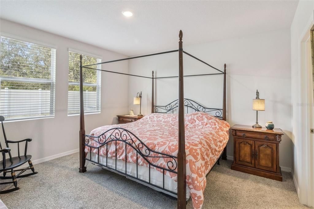 For Sale: $348,500 (4 beds, 2 baths, 1687 Square Feet)