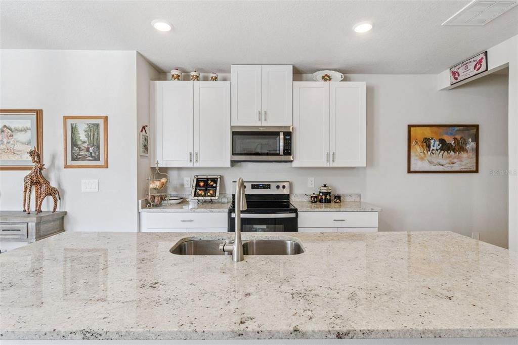 For Sale: $348,500 (4 beds, 2 baths, 1687 Square Feet)