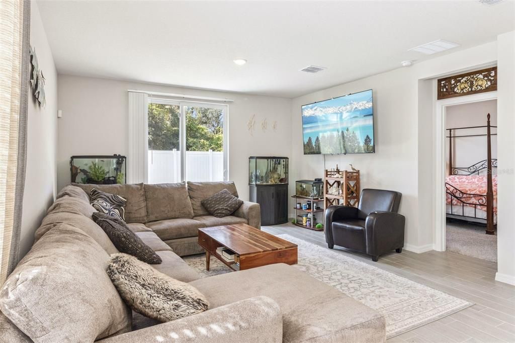 For Sale: $348,500 (4 beds, 2 baths, 1687 Square Feet)