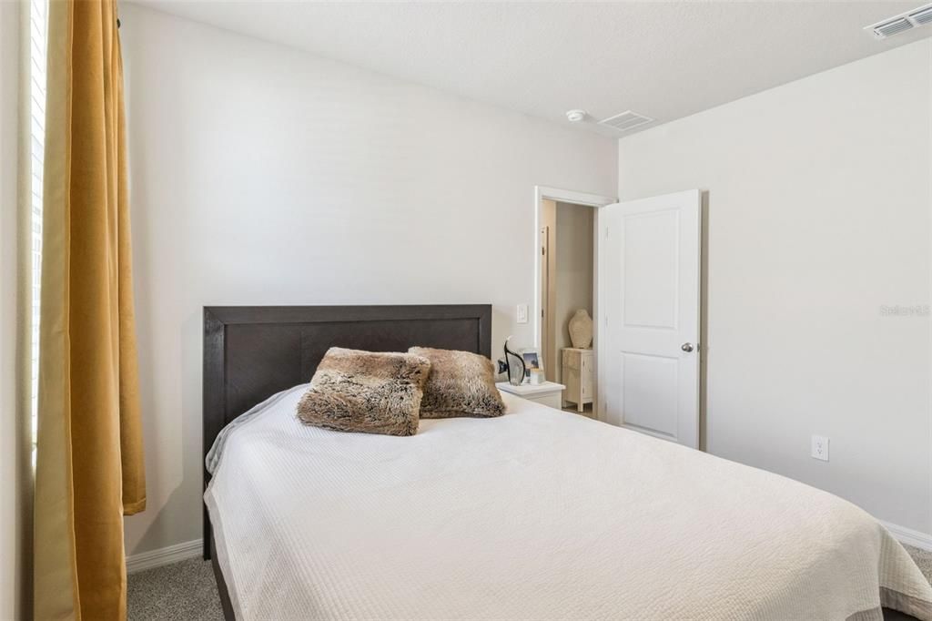 For Sale: $348,500 (4 beds, 2 baths, 1687 Square Feet)