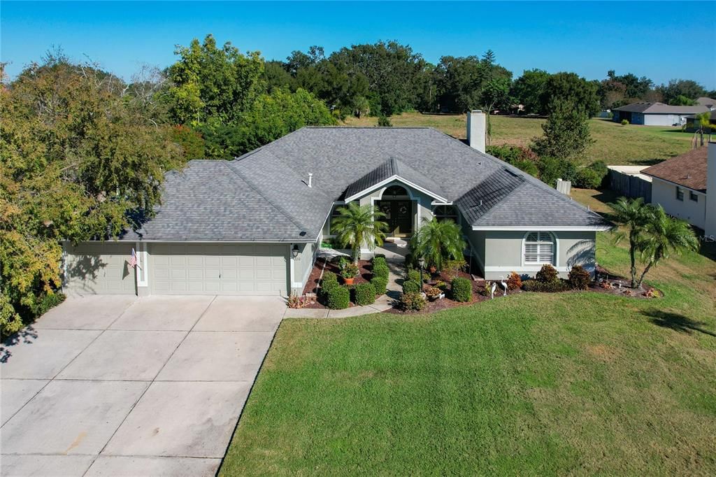 合同活跃: $345,900 (3 贝兹, 2 浴室, 3283 平方英尺)