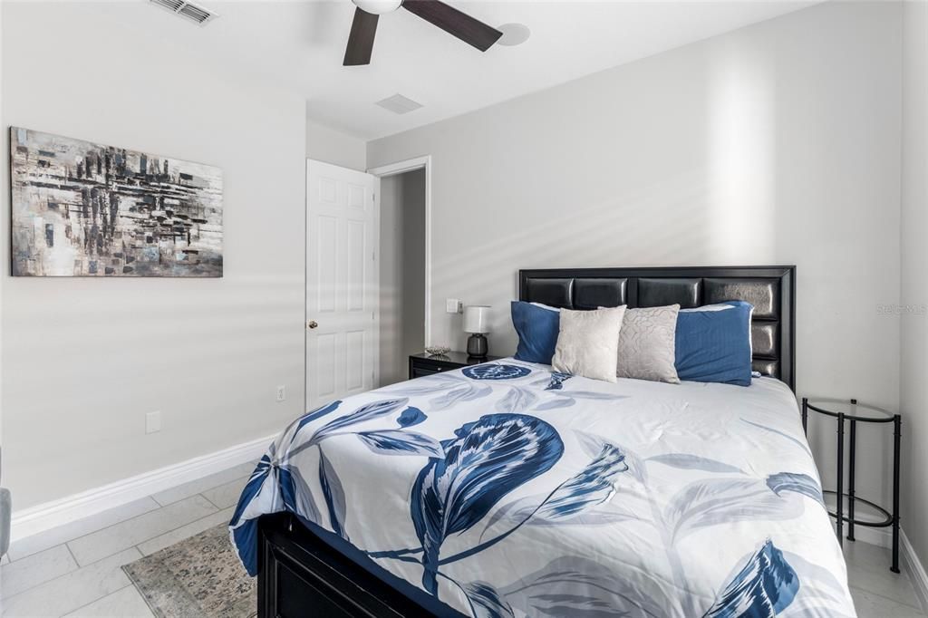 待售: $565,000 (4 贝兹, 3 浴室, 2724 平方英尺)