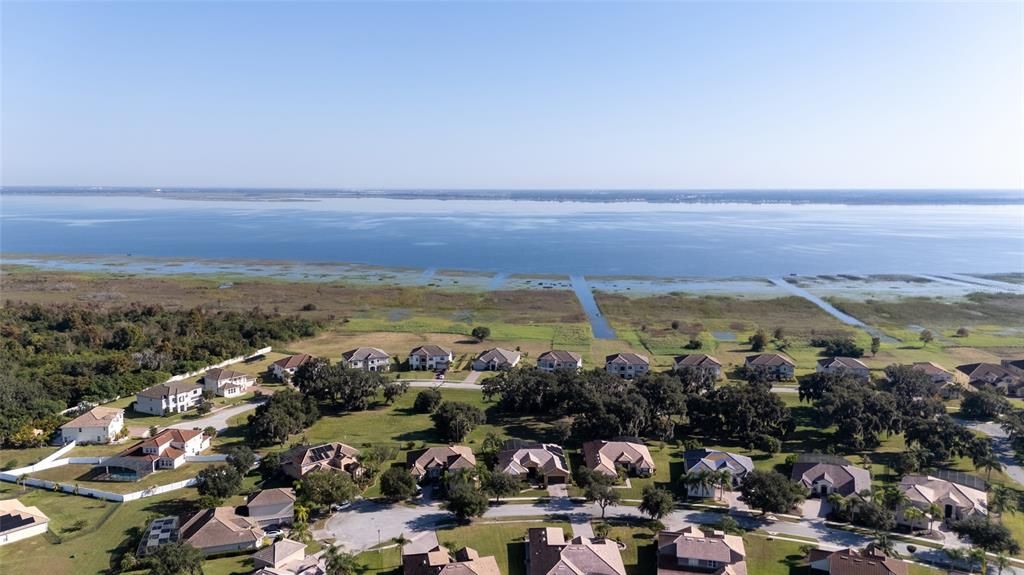 待售: $565,000 (4 贝兹, 3 浴室, 2724 平方英尺)